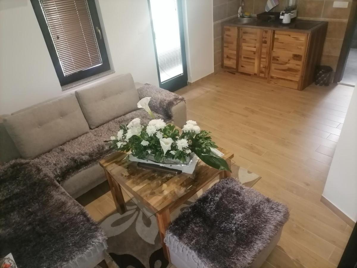 P-Zlatar, Apartman 3 Brdo Екстер'єр фото